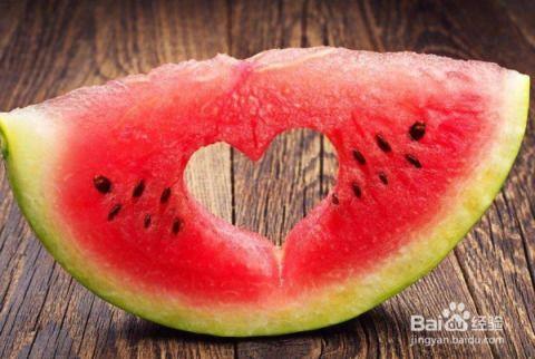 来啊一起吃瓜的视频,网络热门视频背后的故事