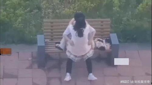 大学情侣吃瓜公众号视频,揭秘大学恋爱那些事儿