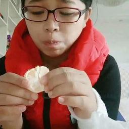 丑人吃瓜的视频,揭秘网络红人的另类魅力