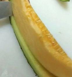 蜜瓜幼儿可以吃吗视频,营养美味两不误