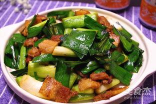 蒜苗可以炒小瓜吃吗视频,家常美味，简单易学  第3张